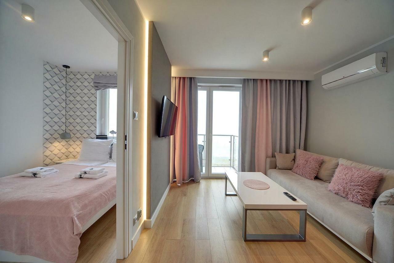 Pink Apartment Lesne Tarasy Dziwnowek Luaran gambar